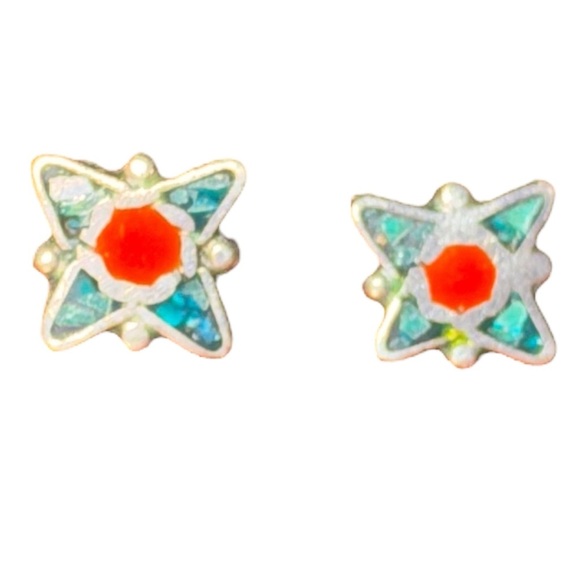 Set of two pair of turquoise hand-made post earrings in silver - Picture 3 of 4